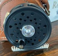 Hardy St George Jr Reissue Reel w/Leather Case (RHW)